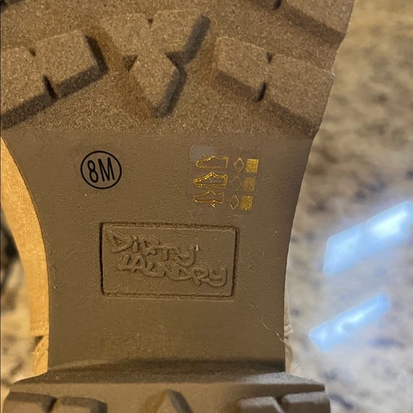 Dirty Laundry sz 8 NEW (No Box) Tan Ankle Boots - Picture 3 of 3